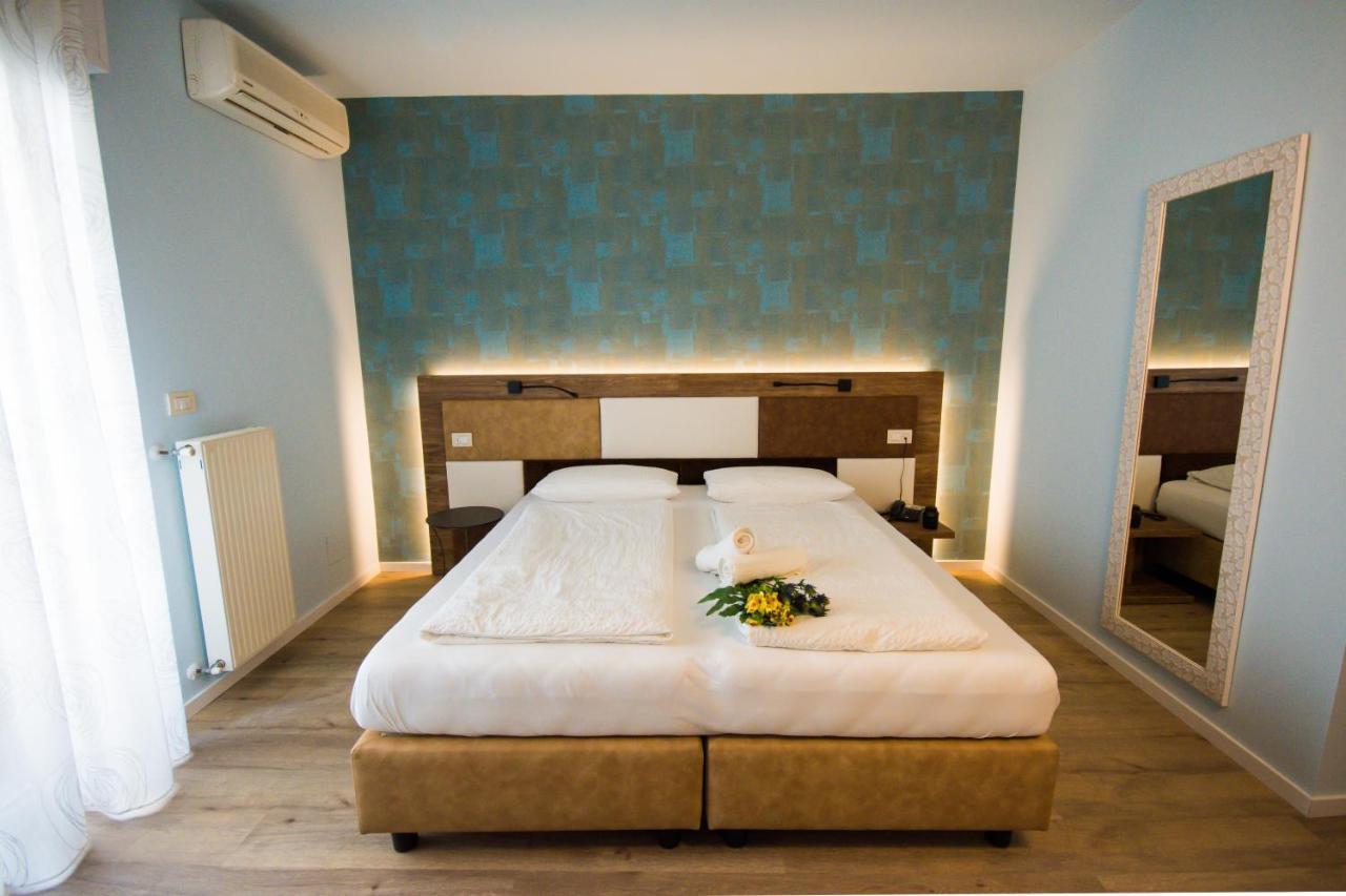 Hotel Eden Torri Del Benaco Luaran gambar
