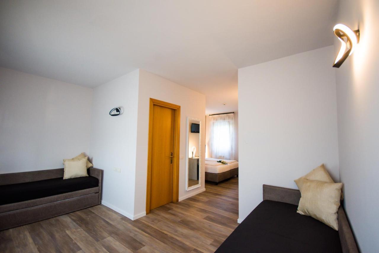 Hotel Eden Torri Del Benaco Luaran gambar