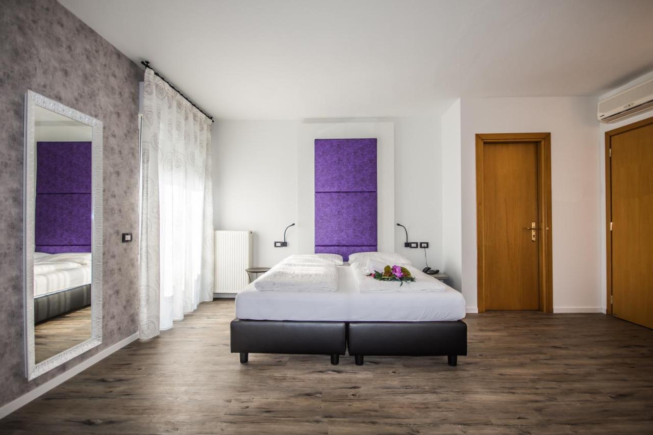 Hotel Eden Torri Del Benaco Luaran gambar