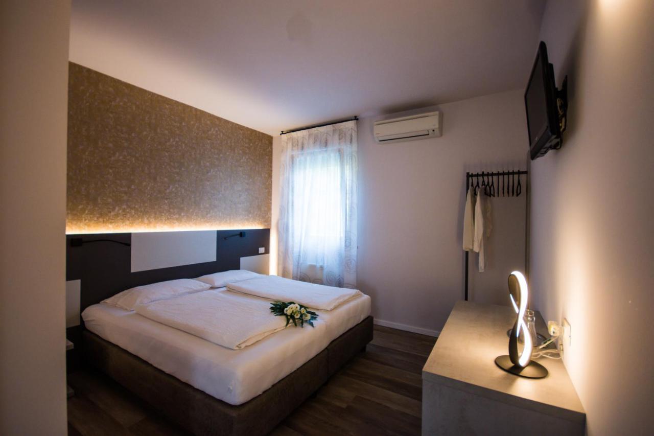 Hotel Eden Torri Del Benaco Luaran gambar