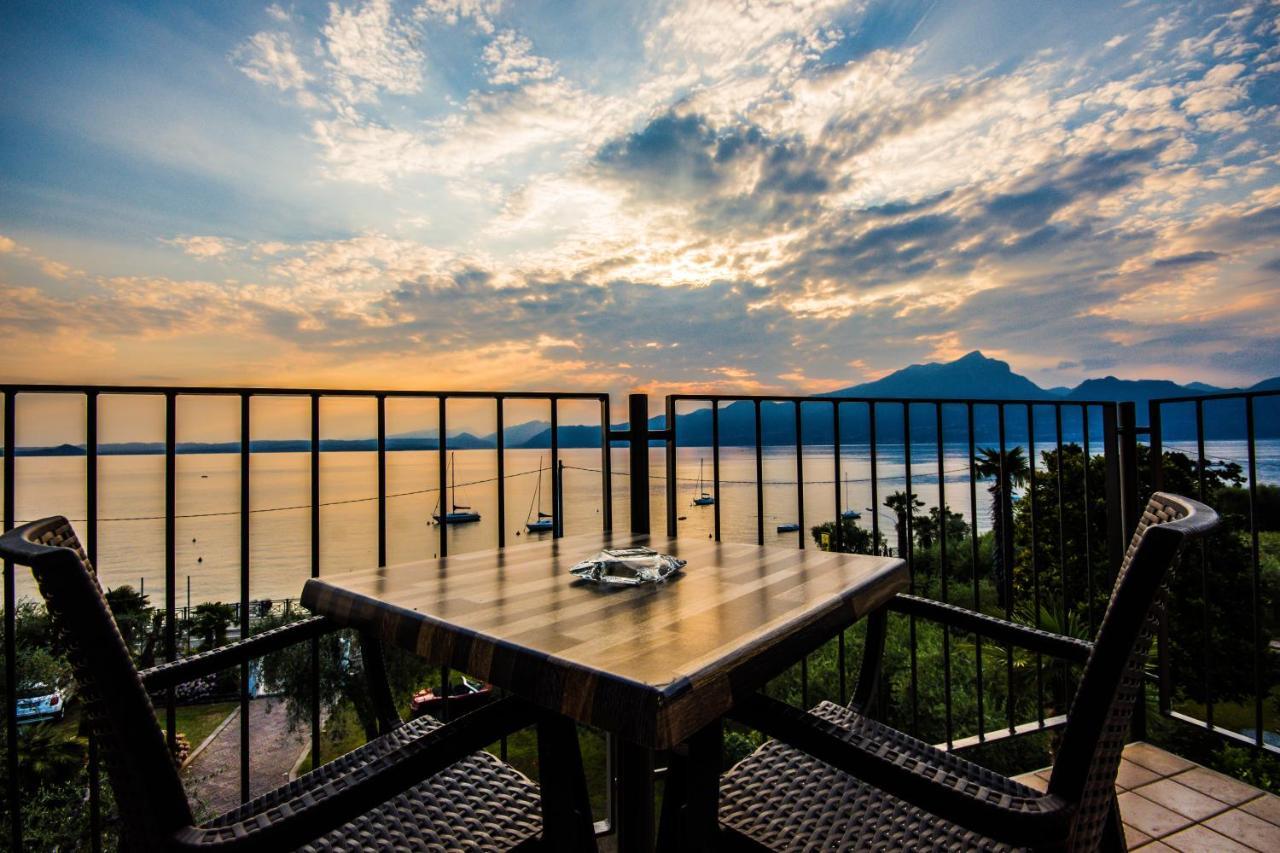 Hotel Eden Torri Del Benaco Luaran gambar