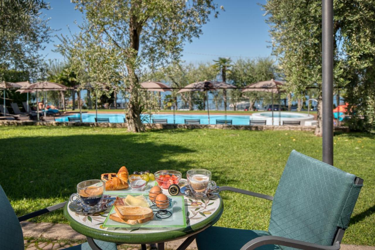 Hotel Eden Torri Del Benaco Luaran gambar